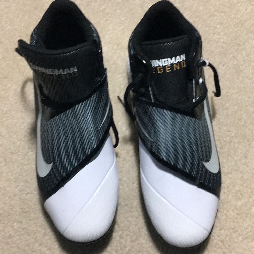 Men’s Metal Baseball Cleats
